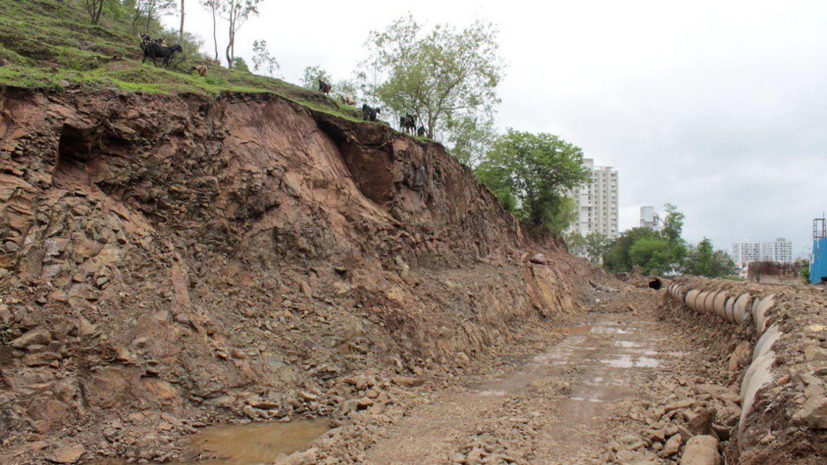 pushkar_k09's tweet photo. @narendramodi Is this part of Development plan or Destruction plan of Pune city?? Baner Pashan-Baner hills and trees on it cut by Smart city. Thank you for gift of landslides &amp; drought. #SAVEPASHANBANERHILL as it's a Groundwater recharge area of Baner, Balewadi, Pune https://t.co/HDaeuAFhIC