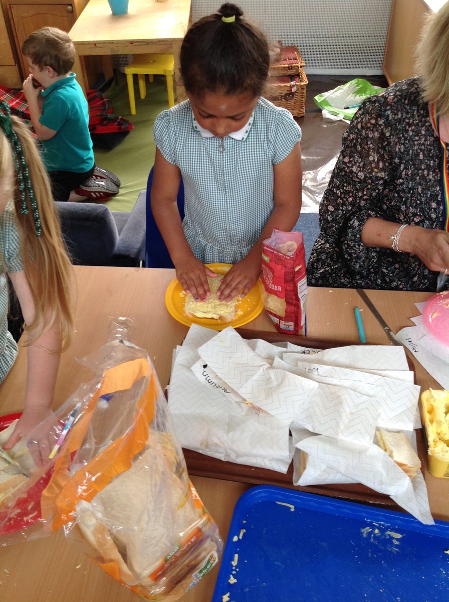 Miss Griffiths tweet media