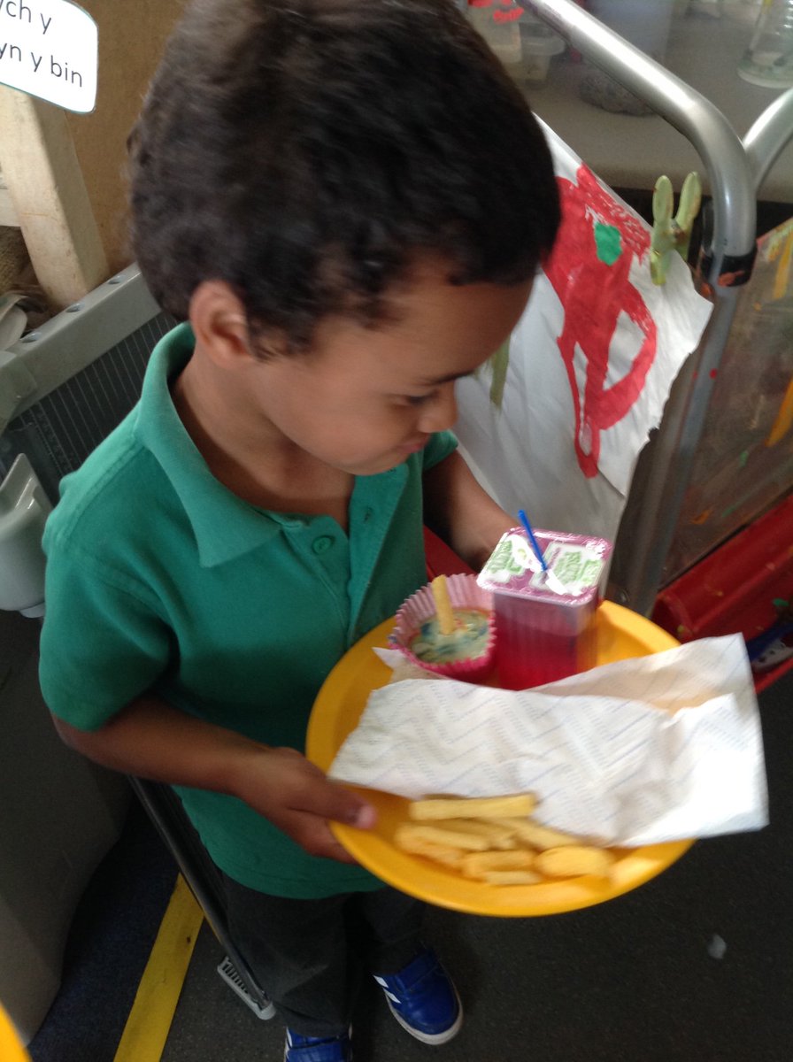 Miss Griffiths tweet media