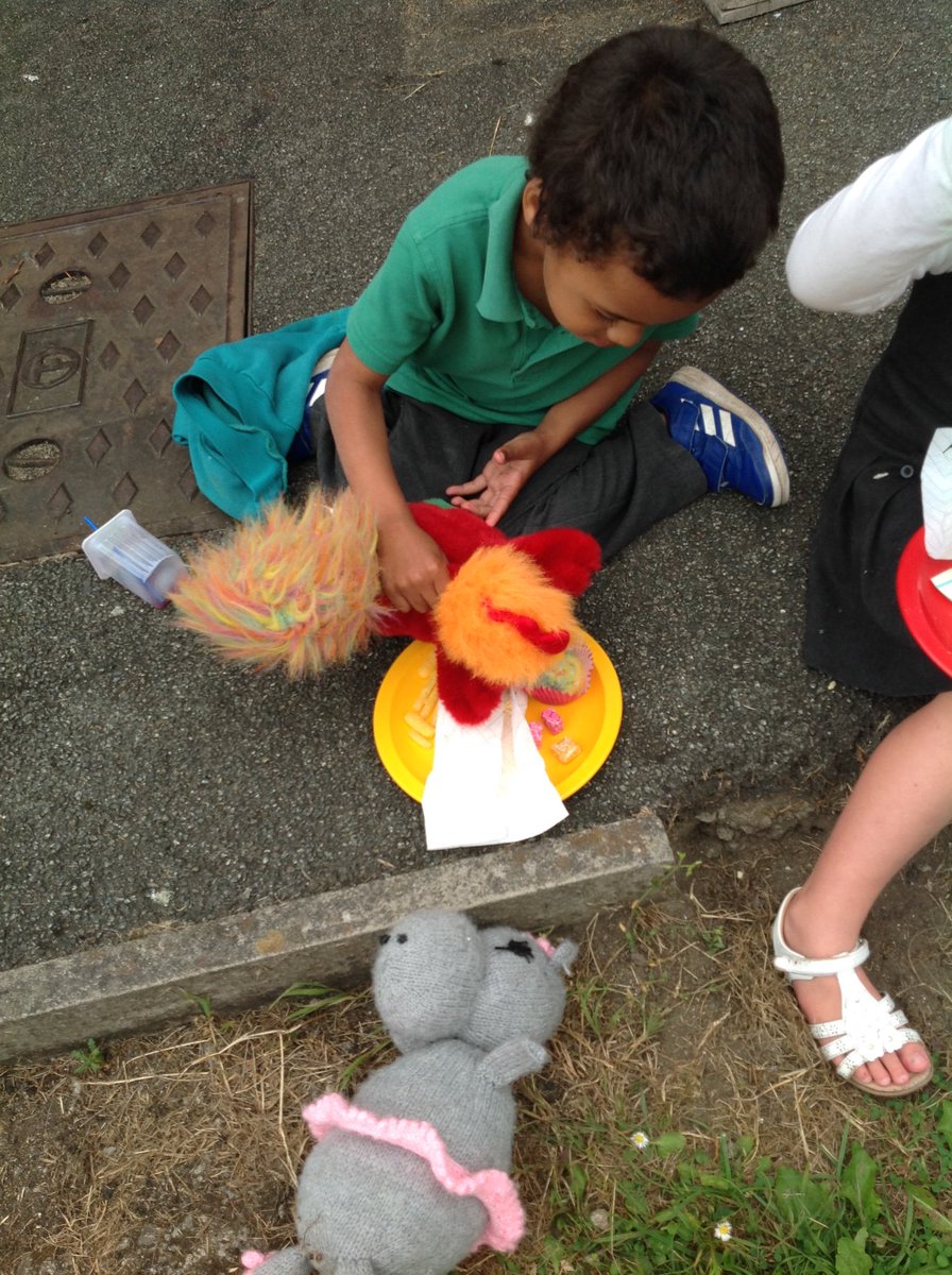 Miss Griffiths tweet media