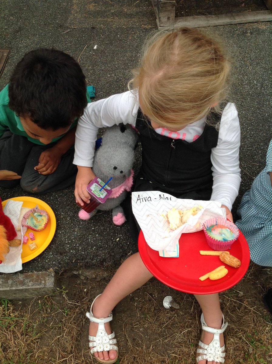 Miss Griffiths tweet media