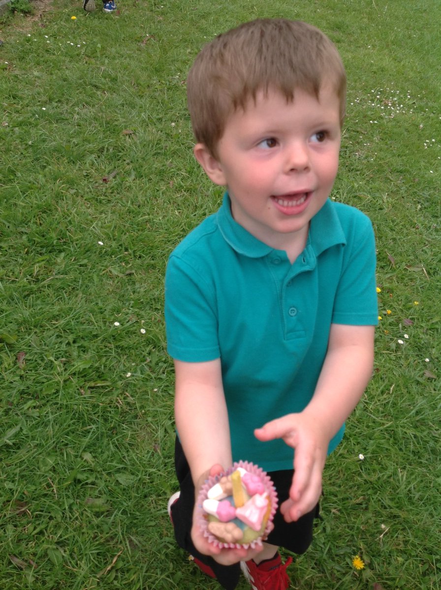 Miss Griffiths tweet media