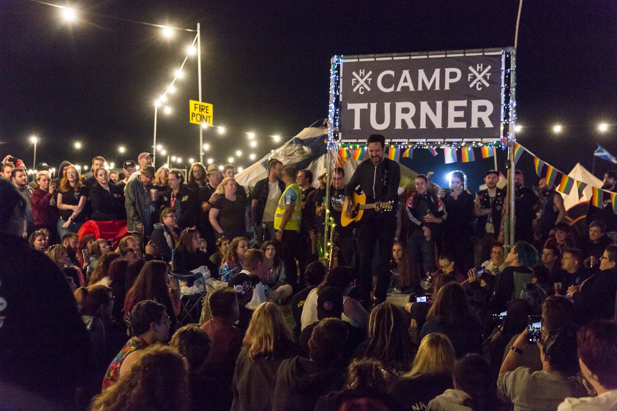 2000trees's tweet photo. Jaw-dropping secret set at Camp Turner from @frankturner last night!!

Make sure you keep an eye out for the campsite Busk Boxes... who knows what else might be going down...? 👀

📸  @BenMorse https://t.co/GwTYeXTk8o