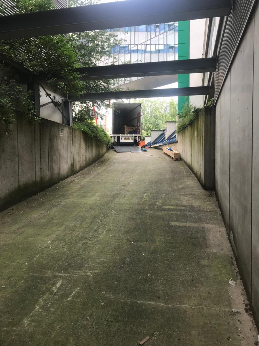 Lupprians's tweet photo. 6 in the morning
Digital Radiography System (Antwerp harbour -> UZA Edegem, Antwerp):
https://t.co/A96GLUCEUb …
orderdesk@lupprians.nl / +31294458121
#lupprians #lupprianshq #luppriansnl #medicalservices #medical #healthcare #dedicatedtransport #installation https://t.co/6np2hO1qqE
