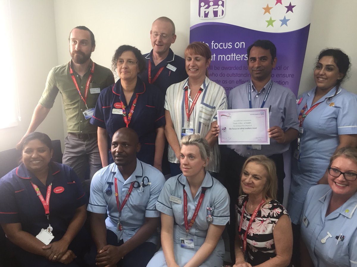 Best part of my job...... winners of ‘we focus on what matters most’ well done great leaders really making a difference <a href="/Leic_hospital/">Leicester's Hospitals</a> <a href="/UHLRebeccaCOO/">Rebecca Brown</a> @UHLfox