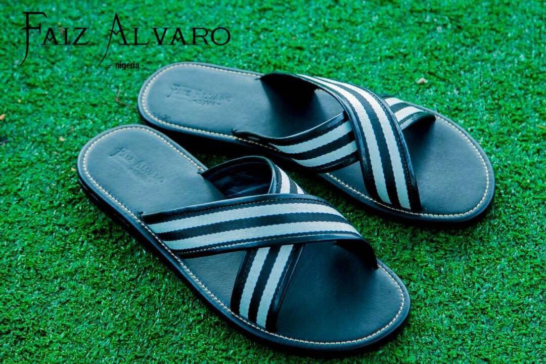 Faiz__Alvaro's tweet image. What are you doing if you still don’t own a pair of our #switchstep slippers? Spice up your casual look with a pair as it is both comfortable and stylish slippers designed to give you that elegant look 
Price:6k
Free nationwide delivery