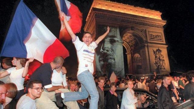 Footballogue's tweet photo. [#CM1998🏆] Il y a 21 ans jour pour jour.

⭐️ https://t.co/54ZcHk2woE