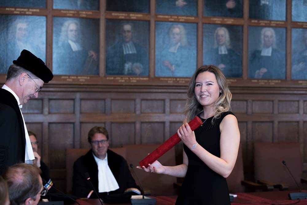 ManOrgGeochem's tweet image. Its been a very busy time for our post doc Emily @ec0237 who successfully defended her PhD thesis last week. Congratulations!