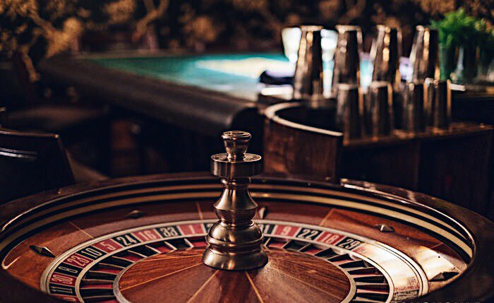 For those unfamiliar with the concept, the principle is simple: £30 gets you 5 cocktails and a 2-hour slot. No license, no menu. All you need to do is bring along a bottle of your chosen poison. 
Credits:@youshouldlondon