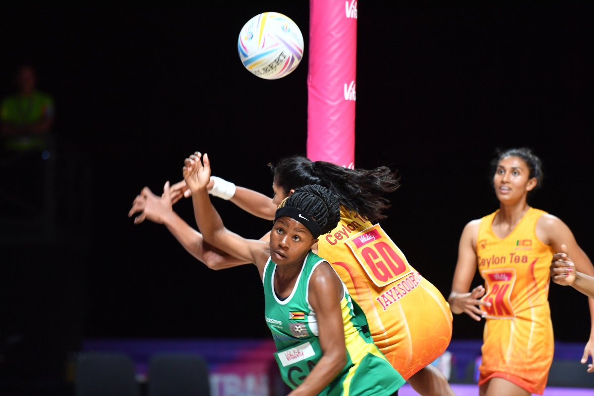 NetballWorldCup's tweet photo. Are Zimbabwe about to make history? 👀

The debutants are on the brink of the first-ever #NetballWorldCup victory 53-42 up against Sri Lanka at the end of Q3! 

Follow the final quarter live! 👉 https://t.co/6CLGnHHpzt

#ThisIsNetball https://t.co/U6SCHiA4Zc