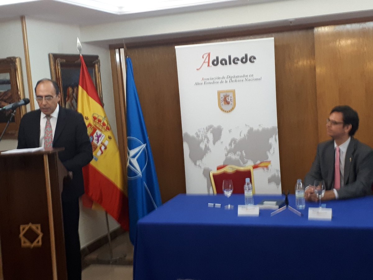 JavierJUgarte's tweet image. #NATO Deputy Secretary General, #AlejandroAlvargonzalez, speaks about #AtlanticAlliance's present and future after being introduced by #DavidSantosSanchez, President of @AdaledeCeseden, voluntary Association #Defence experts linked to #Spanish Military College. @mariancaracuel