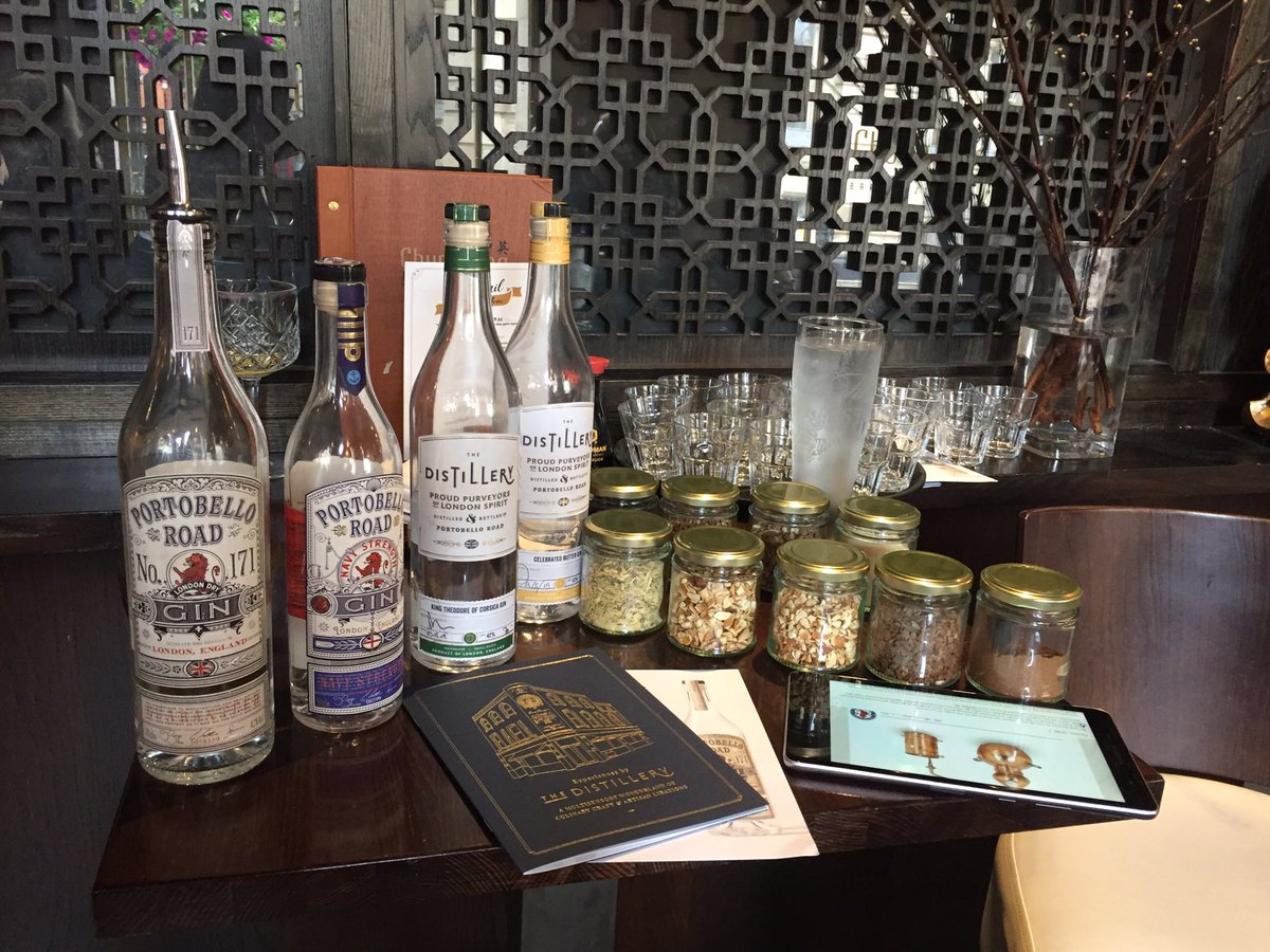 EmilySimkissGuy's tweet photo. Thanks so much to all the fabulous #GatekeepersGuild attendees at the sold out Gin Chronicles event last night @CentralCY feat @Portobello_Gin - weโve had some wonderful feedback & canโt wait for next installment on 19th Sept with @Edinburgh_Gin! https://t.co/43c56Y6LeJ