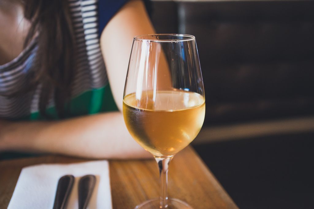 borndigitalwine's tweet photo. What if there were a FREE on-line wine certification program so that all servers in restaurants could be easily trained? Would this allow our wine consumers to more secure when navigating the intrepid depths of the wine list? who would be willing to bear the costs? #BDWASummit https://t.co/wJPfthF4NN