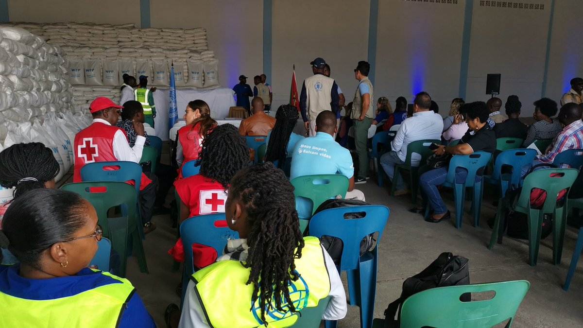Oxfammoz's tweet photo. All is set for one of the most important press conferences & meetings at #sofala after #IdaiCyclone hit #Mozambique and killed over 650 people, in a clear need for #ClimateAction from the world leaders https://t.co/mceuUcnPii