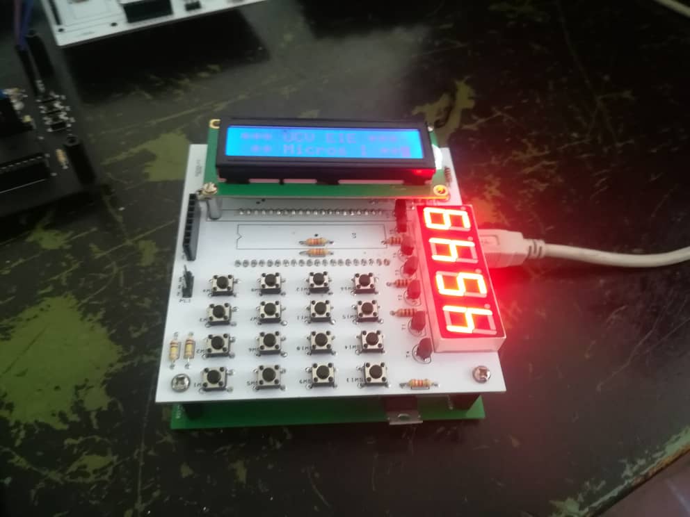 marocha127's tweet photo. Donación recibida ayer 11/07 de la empresa Fermi Ingeniería de 10 módulos de entrenamiento en Microprocesadores a nuestra @eie_ucv el Ing Alexis Leiva de Fermi Ingeniería donó los recursos con los cuales se construyeron los modulos https://t.co/rofrId5J6G