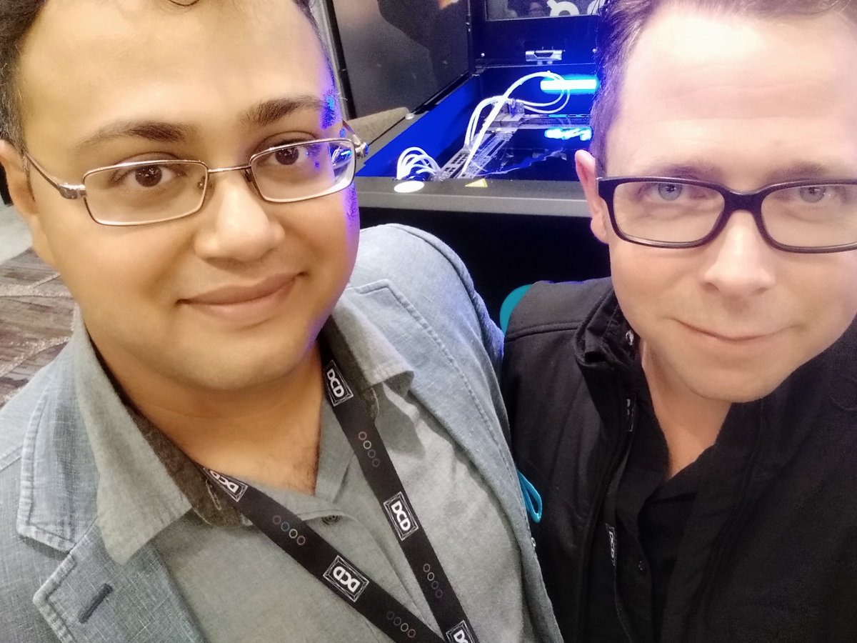submertech's tweet image. @submertech is at San Francisco for the @DCDEvents, 11th-12th July!
@suvojitghosh, our guest from our last #webinar (submer.com/webinar), stopped by our booth 57 at @Marriott.
Come and see our  #SmartPodX in action!
contact@submer.com
+34 932 202 855
+1-650-304-0654
@ddaltun