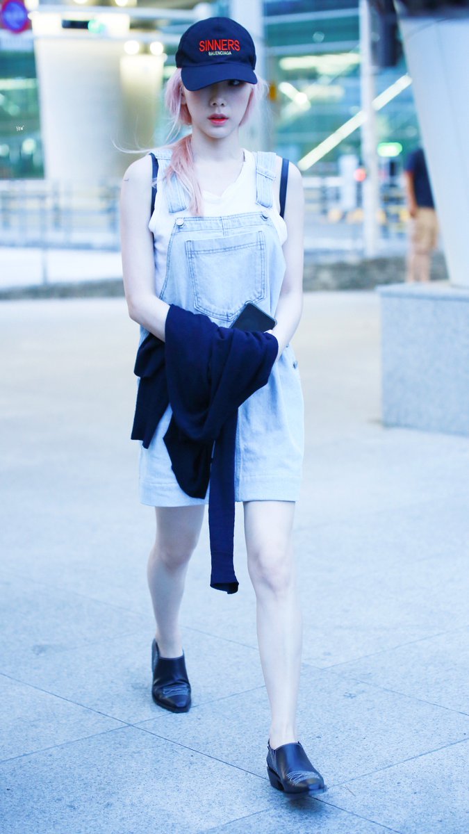 YEN_39's tweet photo. 20190707 태연 인천공항 입국 #태연 #TAEYEON

https://t.co/jNKTQF6yGD
https://t.co/wUVFaqgVTG
https://t.co/0HTq8Pew2o https://t.co/kmhwAO8bxc
