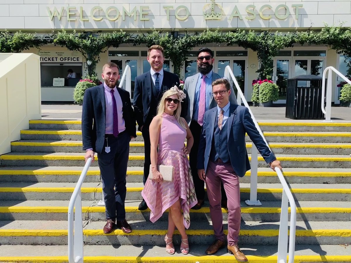 pclaussen89's tweet photo. Race ready with the @DLARealEstate team and @WiPwestmids  #property #planning @BalAtwal @sophiemurtough https://t.co/yK1Lk6cu43