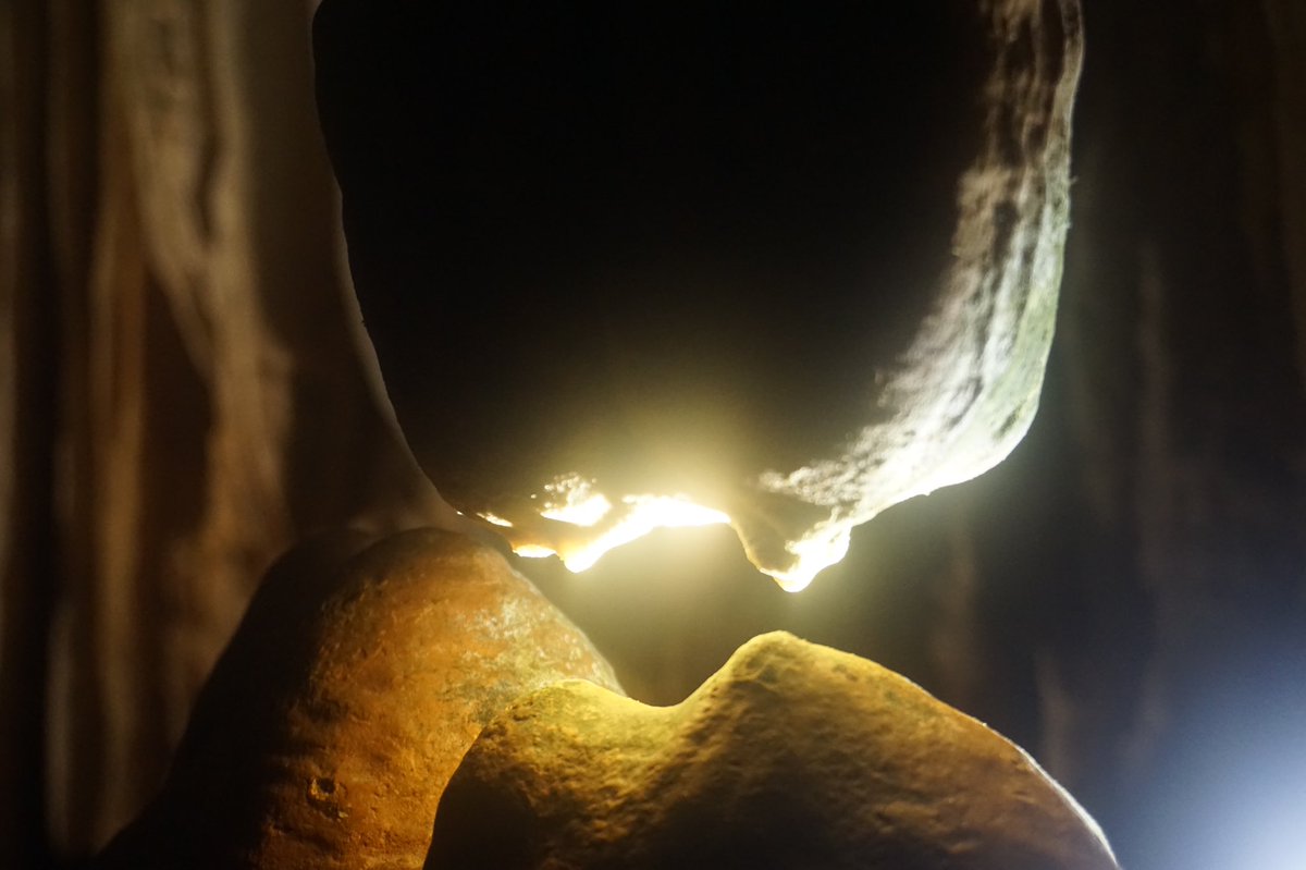 ChesterMonty's tweet photo. I love this picture because it seems to have so much purpose with the lighting, but you quickly realize that there is absolutely nothing to it substance-wise. https://t.co/BRSYgJh5Xp