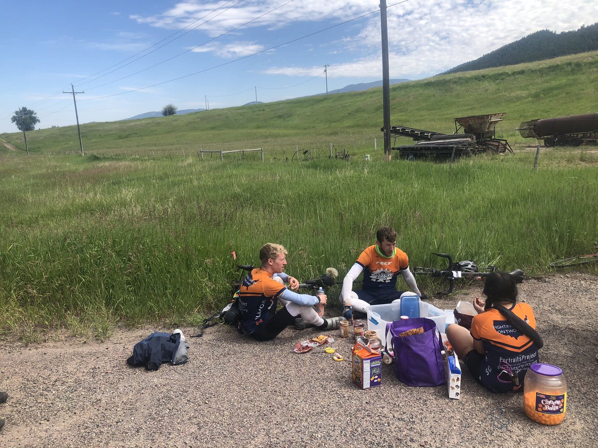 illini4000's tweet photo. Day 55: 80 miles from Butte, MT to Drummond, MT. Today I’ve got no troubles in sight. #i4k #2019bikeamericateam #idefeetcancer https://t.co/4akUlOScEJ