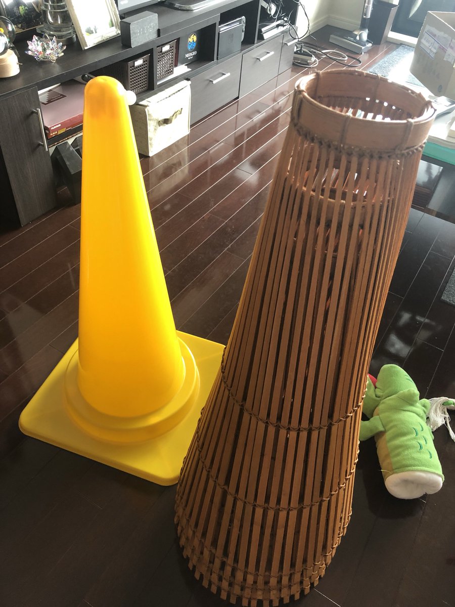 京都の和風でおしゃれな三角コーンカバー やしろあずきさん宅に無事届く ちょっとお堅い施設にも貸し出せますね Togetter 京都の和風でおしゃれな三角コーンカバー やしろあずきさん宅に無事届く ちょっとお堅い施設にも貸し出せますね Togetter