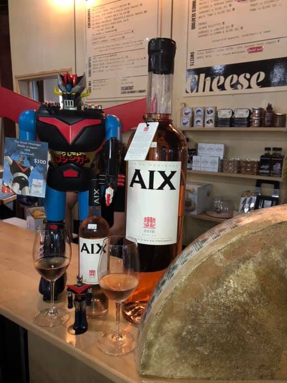 Hanging with <a href="/WilsonsWorld/">Wilson</a> this early morning 🍷