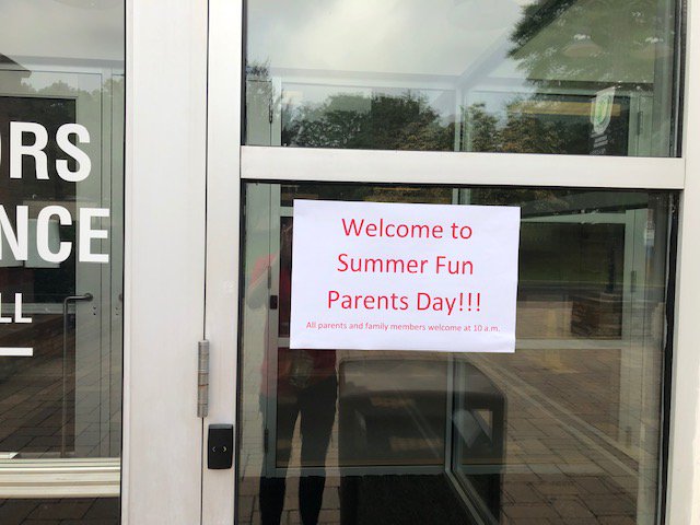 EasternCenter's tweet photo. Today we are excited to welcome parents and family members to Summer Fun to see the fun &amp; educational projects our middle schoolers have been working on. #skills #summerfun #crimesceneinvestigation #computerartanddigitalphotography #autoandcollision #worldofconstruction #baking https://t.co/t3HIHattCI