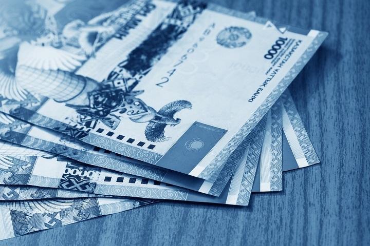 Тенге заканчивает рабочую неделю незначительными колебаниями forbes.kz//finances/exch…