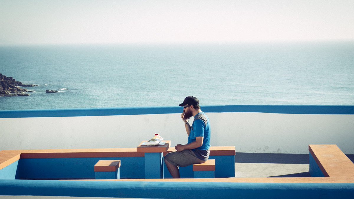 AndBirra's tweet photo. Man, why don’t you share your snack?
•
👉🏼 More @ https://t.co/qTpBqJTq0Y 👈🏼
•
#streetphotography #streetdreamsmag #life_is_street #capturestreets #ericeira #ericeiralovers #portugal  #urbanstreetphotography #photography_in_street #streetphotographer #vsco #vscocam #vscofilm https://t.co/ZPRy1FB0RR