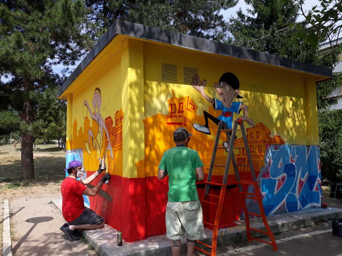GruppoHera's tweet photo. Cabine elettriche come opere d’arte a Pavullo (MO) grazie al progetto TAG: l’iniziativa di #INRETE, società #GruppoHera, in collaborazione con l’associazione Noi Giovani donerà ai cittadini un nuovo itinerario artistico firmato da giovani street artist 👇
https://t.co/Be5fImj5u3 https://t.co/sF21Oa6ekE