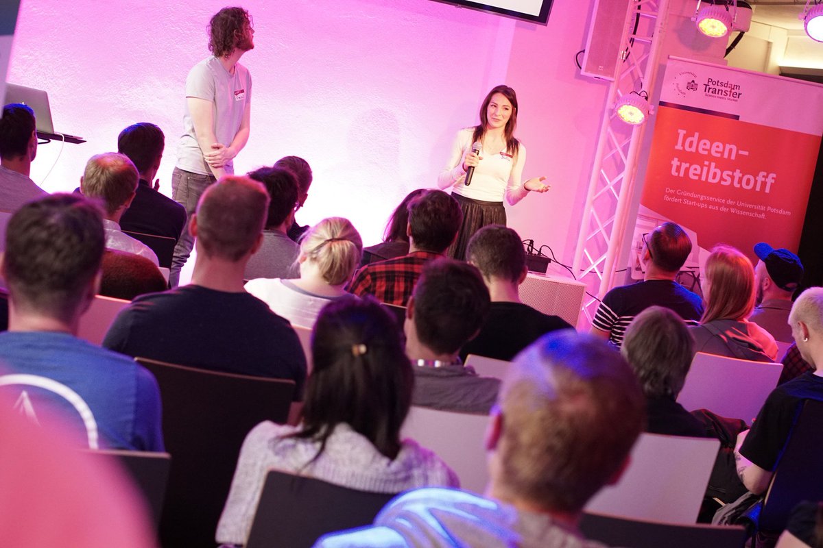 ZierJohannes's tweet photo. All time record @PotsdamTransfer: 115 entrepreneurs at our Startup Story Summer Night @unipotsdam

Thanks to Christian from #ILOCKIT for the keynote, to all the teams in the #Speed #Pitching #Session and to the great jury.

#StartupStoryNight #Summer #Pitch #PotsdamTransfer https://t.co/yFVZXbyhv9