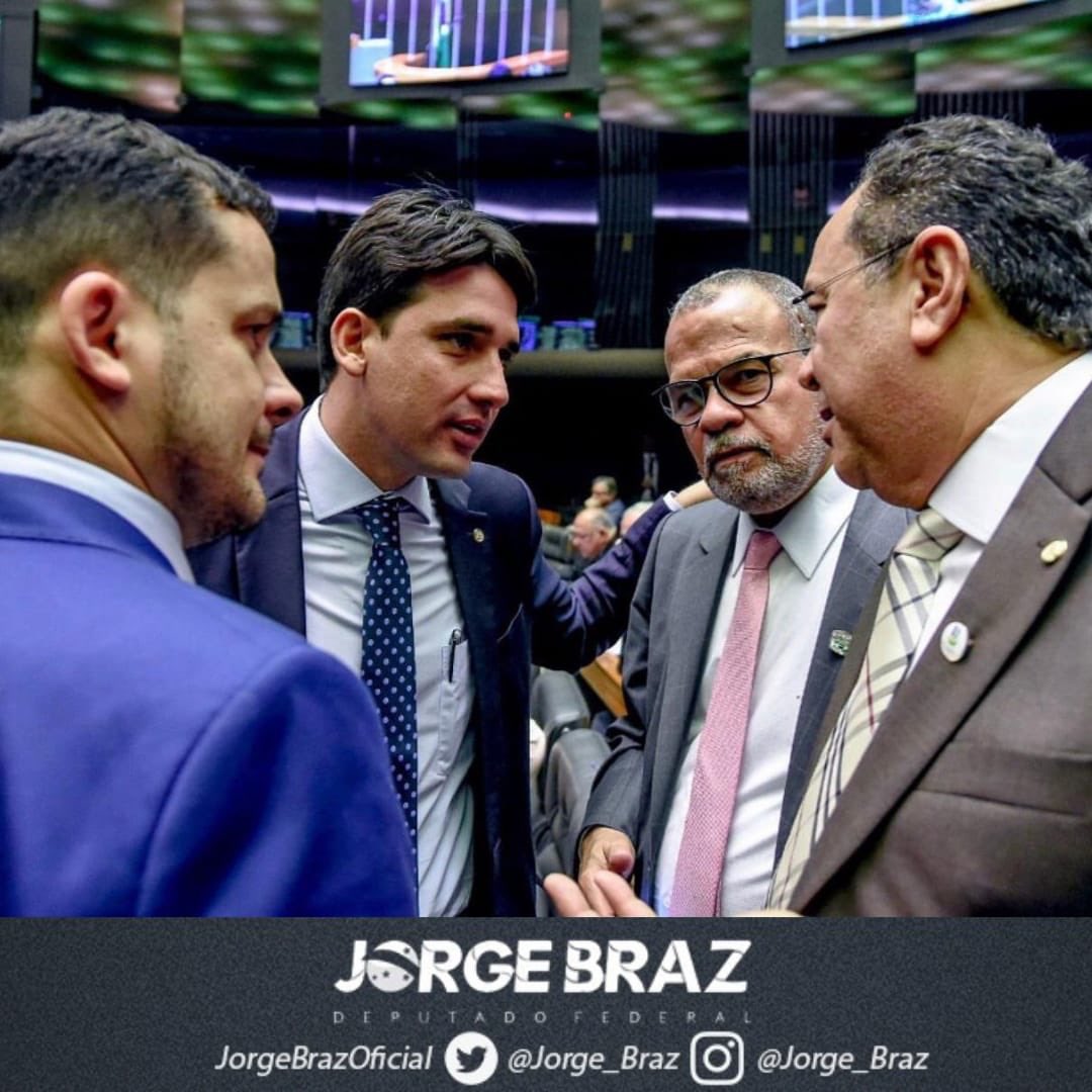 Jorge_Braz's tweet photo. Com os Republicanos, Deputados Capitão Alberto Neto, Silvio Costa Filho e Silas Câmara abordando a pauta legislativa.
Vamos avançar! 🇧🇷
#DeputadoJorgeBraz1011
#OJogoéaVera #JorgeBraz #RioDeJaneiro #PRB10 #Republicanos https://t.co/X6ME6zJW5B
