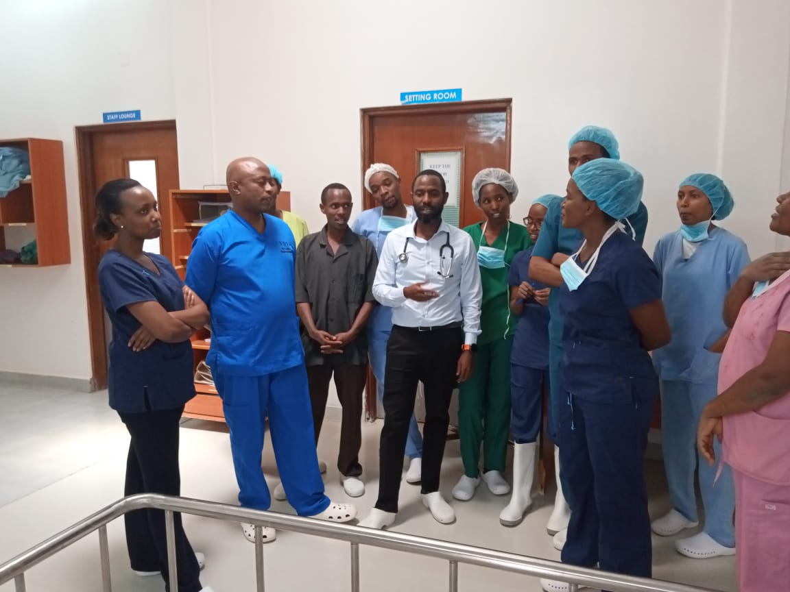 DrAlfredMutua's tweet photo. MACHAKOS COUNTY PERFOMS FIRST EVER BRAIN SURGERY
I am delighted to announce that today, Machakos Level 5 Referral Hospital has conducted it's first ever brain surgery on 52 year old, Mr. Henry Mutinda. https://t.co/b46Ayfw6xL