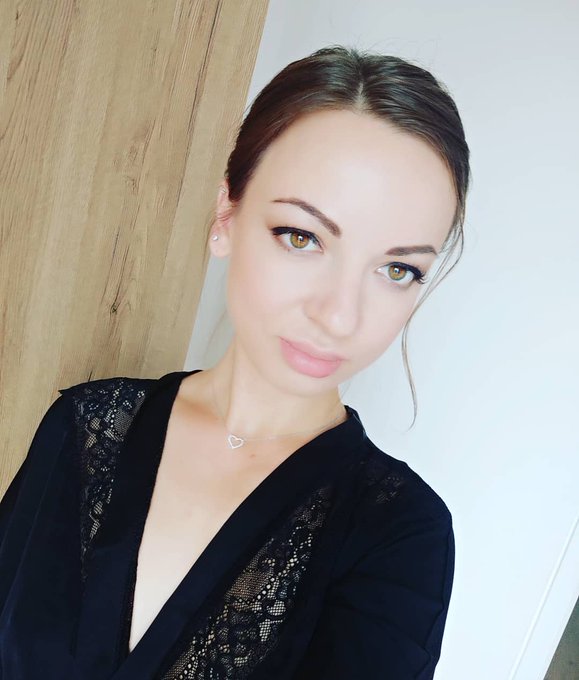 Watch Lilit Sweetxxx's leaked NSFW photo on TwXstars