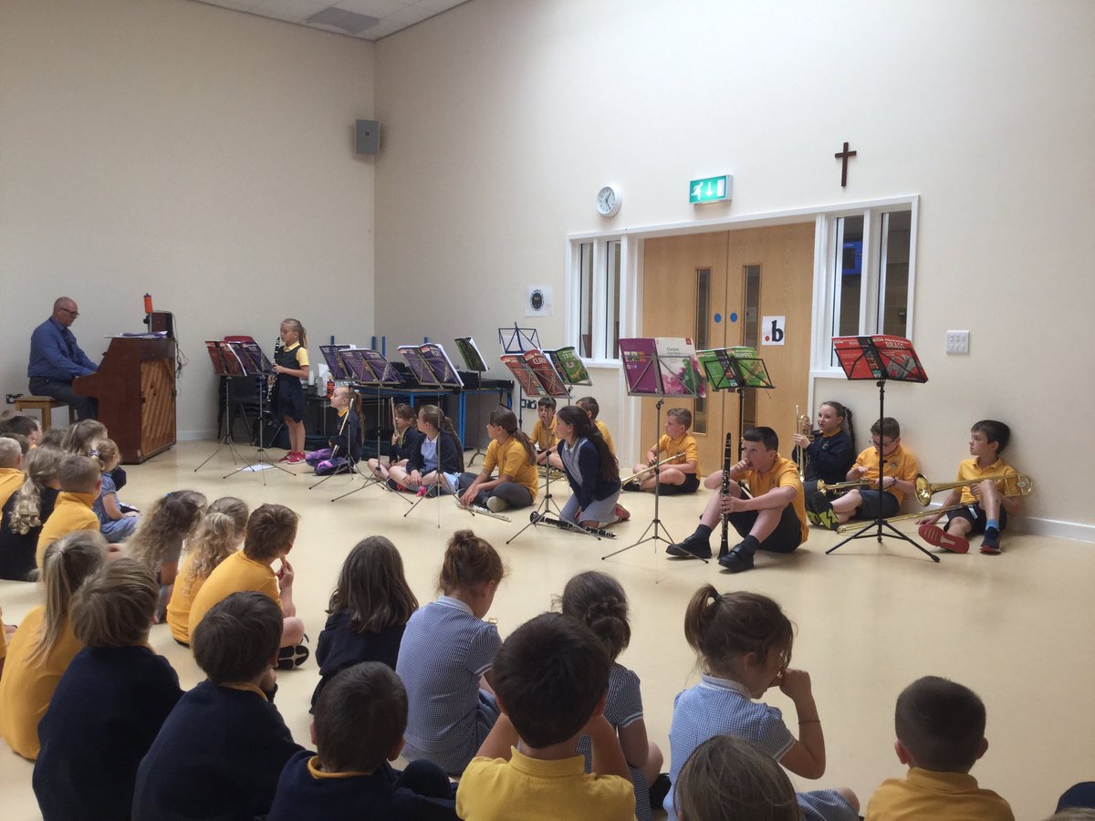 Digwydd nawr! Happening right now! Instrumental Concert at Ysgol Ger y Llan <a href="/MusicPembs/">Pembs Music Service</a> <a href="/ysgolgeryllan/">Ysgol Ger Y Llan</a>