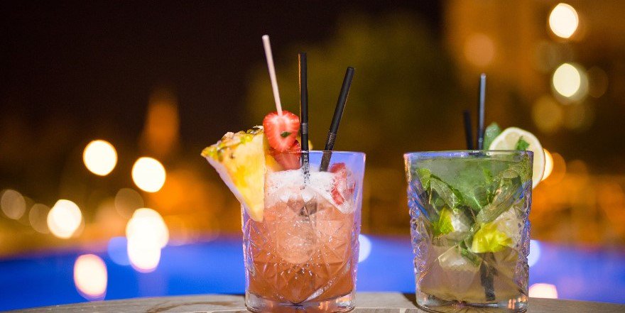 Melia__Sevilla's tweet photo. Weekend mood at Quimera Restaurant 🍹🍸
#OnlyInMelia #MeliaSevilla #Weekend #Hotel #QuimeraRestaurant #Sevilla #Seville #QuimeraRestaurant #RestauranteSevilla https://t.co/d2fJUrs17l
