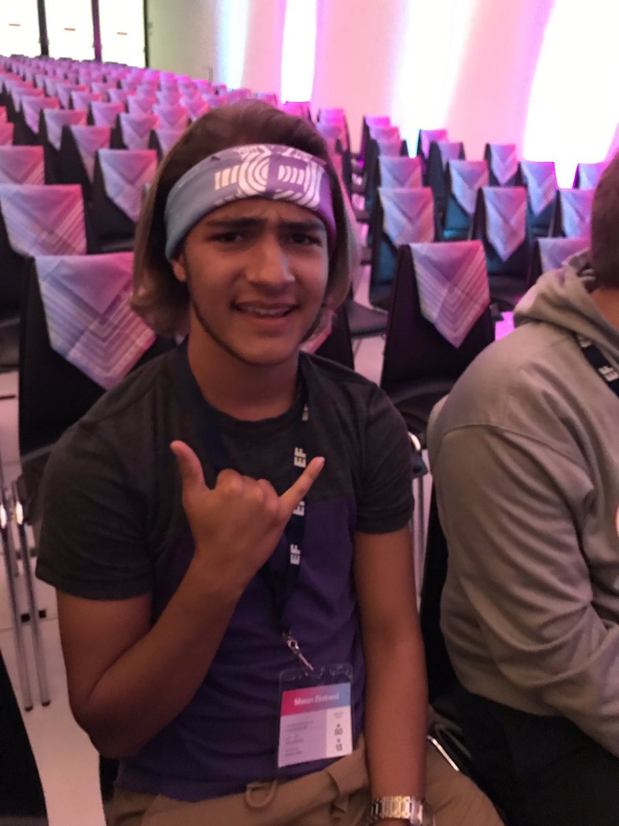 MsZteach's tweet image. We out here! @lsr7 @lswhstitans #efsummits