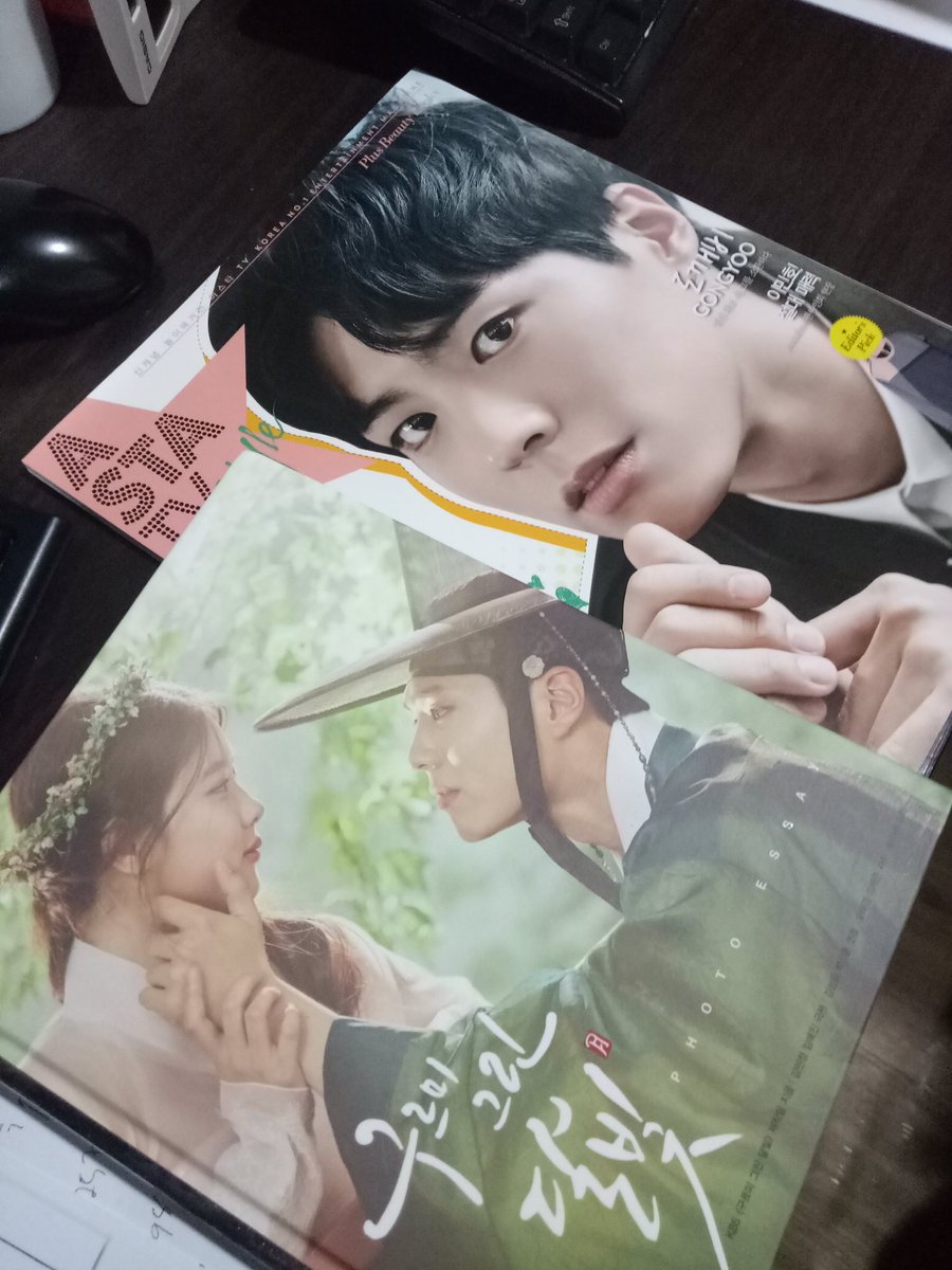 bogumoppar's tweet photo. And because I miss you so much I need to open it again 😍😍😍
@BOGUMMY
#LITMphotobook #astamag https://t.co/0vGoZi9QUE