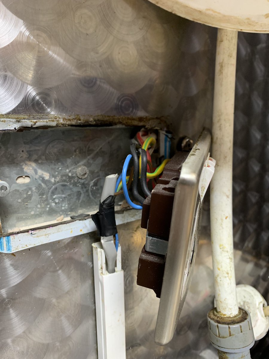 LFGelectrical's tweet photo. https://t.co/5c4u5RXTaD
