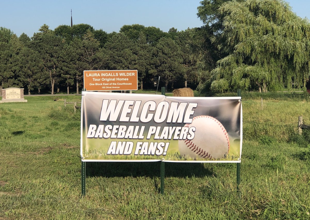 DeSmetDev's tweet photo. Welcome to De Smet all baseball players and fans in the Boy’s #12UBaseballTournament! ⚾️ Make sure to check out all our restaurants and shops while you’re here and maybe even take in the pageant tonight and tomorrow at 8pm! 

#SDBaseball #SDSports https://t.co/H136L4WXZZ