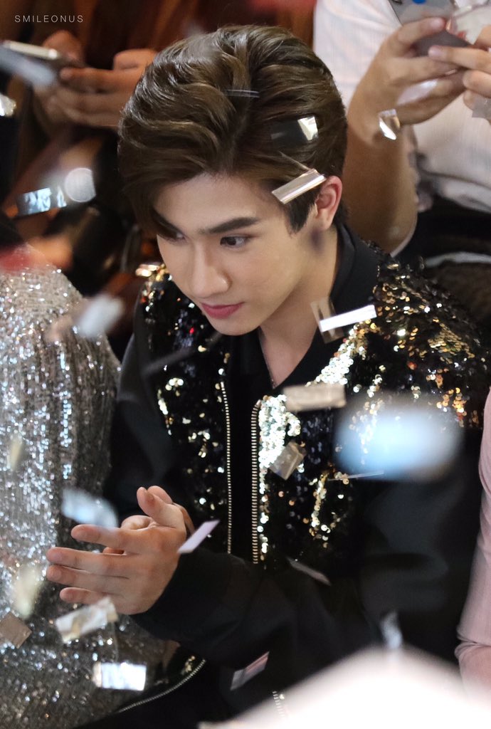 GxFxO's tweet photo. หล่อทะลุเปเปอร์ชูทเลยเพิร์ธเอ๊ยยยยยย

#LorealRevitalift #รอยยิ้มของชูครีม #พวกของเจื๋อ #PerthTanapon https://t.co/9SB3ILd0jR