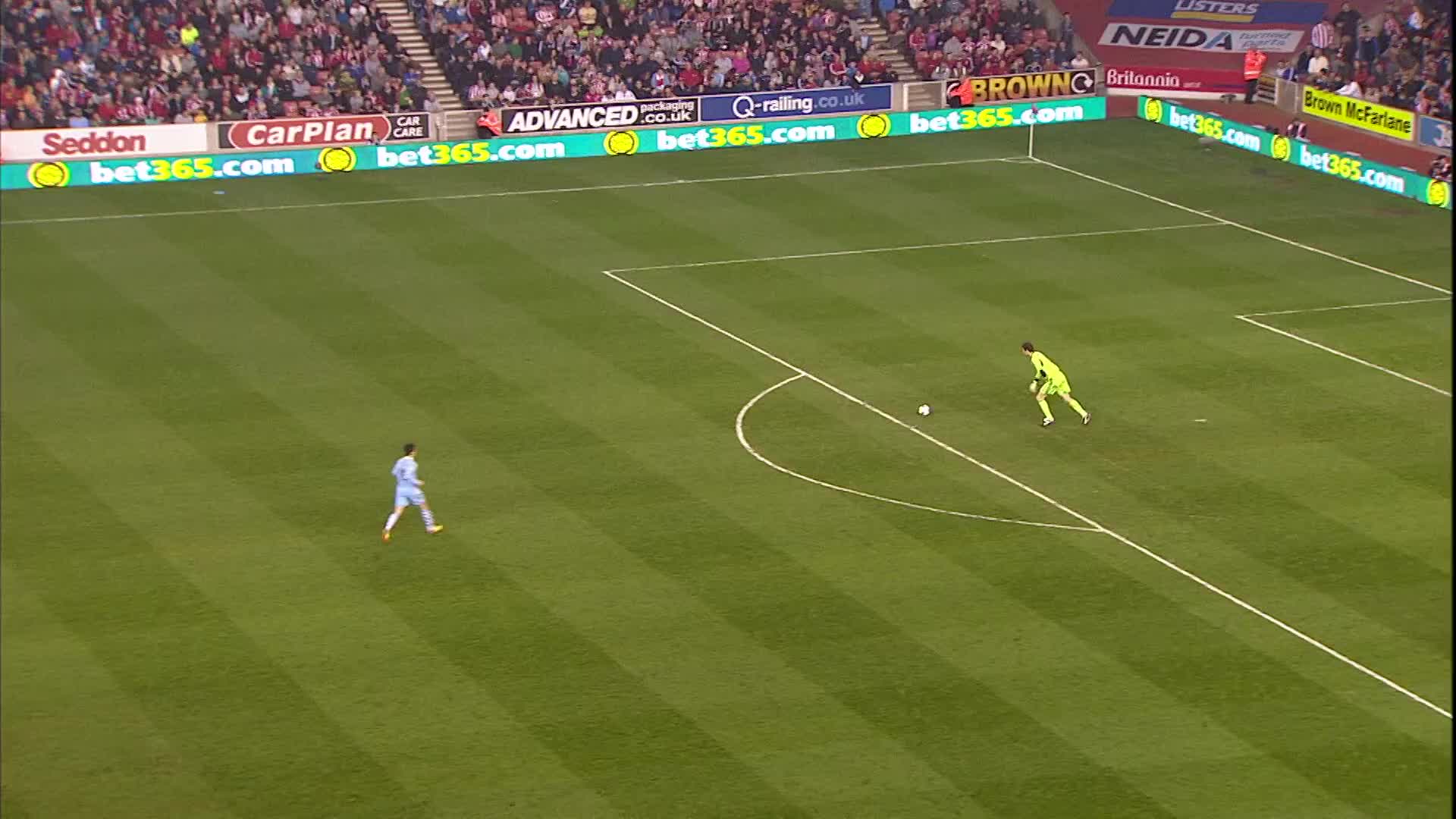 Happy 40th Birthday, Peter Crouch! 

Any excuse to bring up this absolute worldie again 