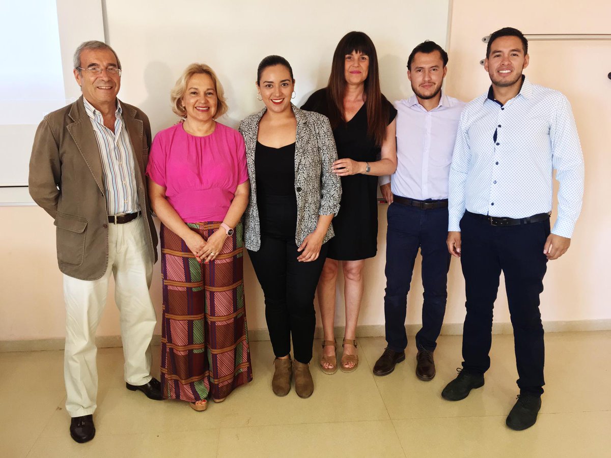 euncet's tweet photo. ¡Las últimas defensas de #TFM son de Boris Pauta, Jorge de Miguel y Mariela Alcaraz con su proyecto BOOST sobre envío de paquetes! 📦🚚 #MUADE https://t.co/nxnIbjjN94