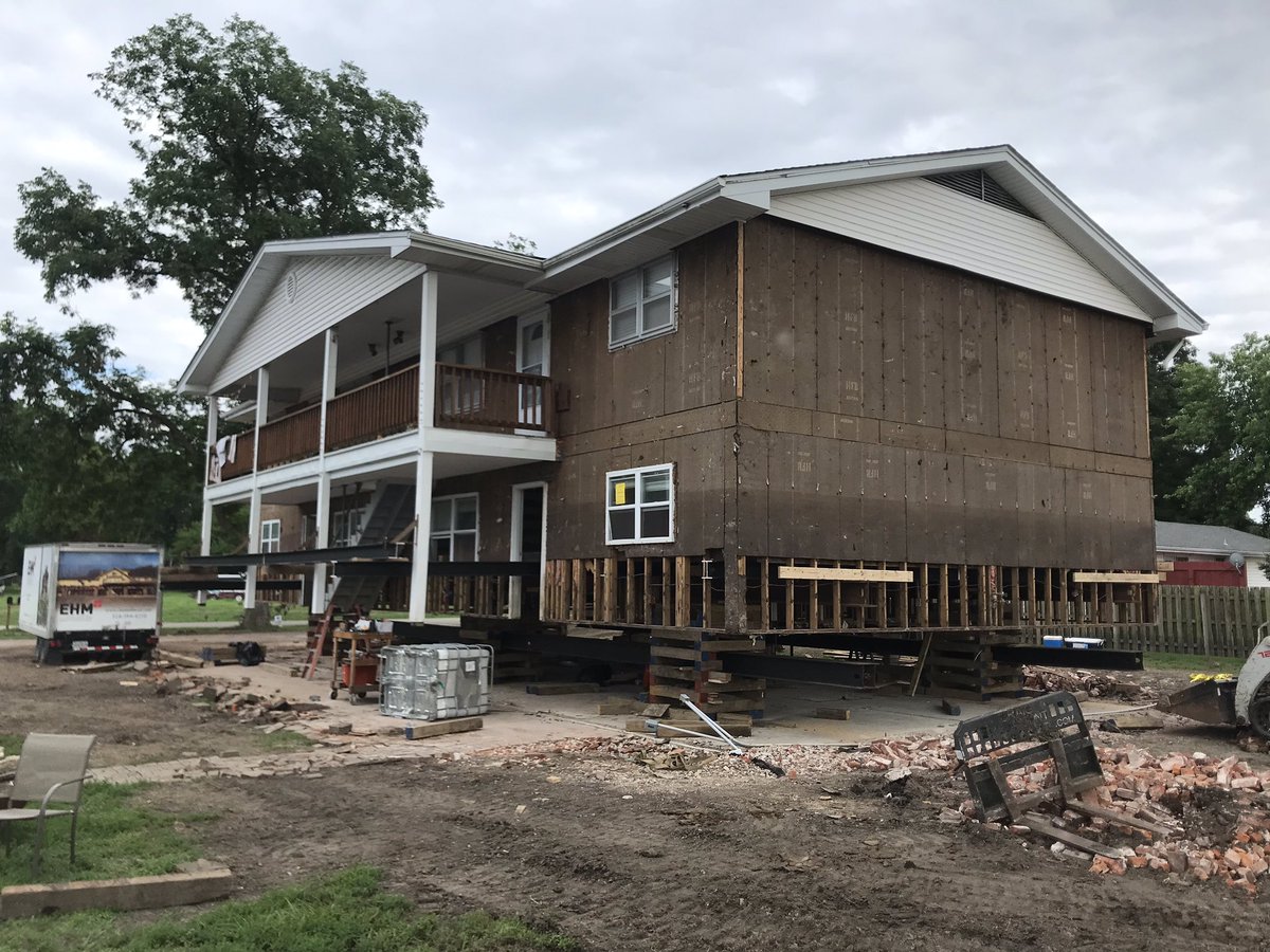 EHMstl's tweet photo. 4 unit apartment complex separated from its slab today and ready for new subfloor. Then she goes up 12 feet. High and dry.  Great job today guys!! https://t.co/lxmKiFGHrz