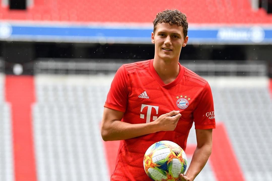 _HomeBayern's tweet photo. Welcome to #FCBayern, Benjamin Pavard! #ServusBenjamin https://t.co/tzpMDl4jpT