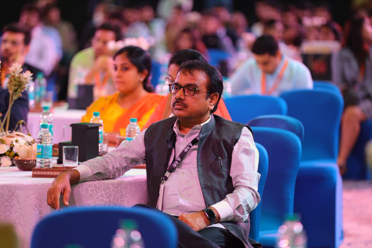 emf_ace's tweet photo. Panel Discussion on Curating Memorable Weddings at the EMF ACE 2019. @FairmontHotels @lakshyarajmewar 

#EventManagementFederation #EMF #EMFACE #EMFACE2019 #ACE2019 #EventManagement  #WeddingPlanner #EventManager #Exhibition  #Convention #Exhibit #Accorluxe #FairmontJaipur https://t.co/hoDRgVwjgZ