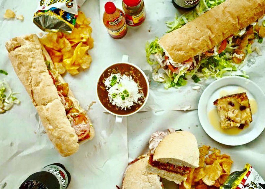 We ❤️ Friday! We’re open till 9pm with $3 Abitas!🍻 we have all your Cajun/Creole favorites!