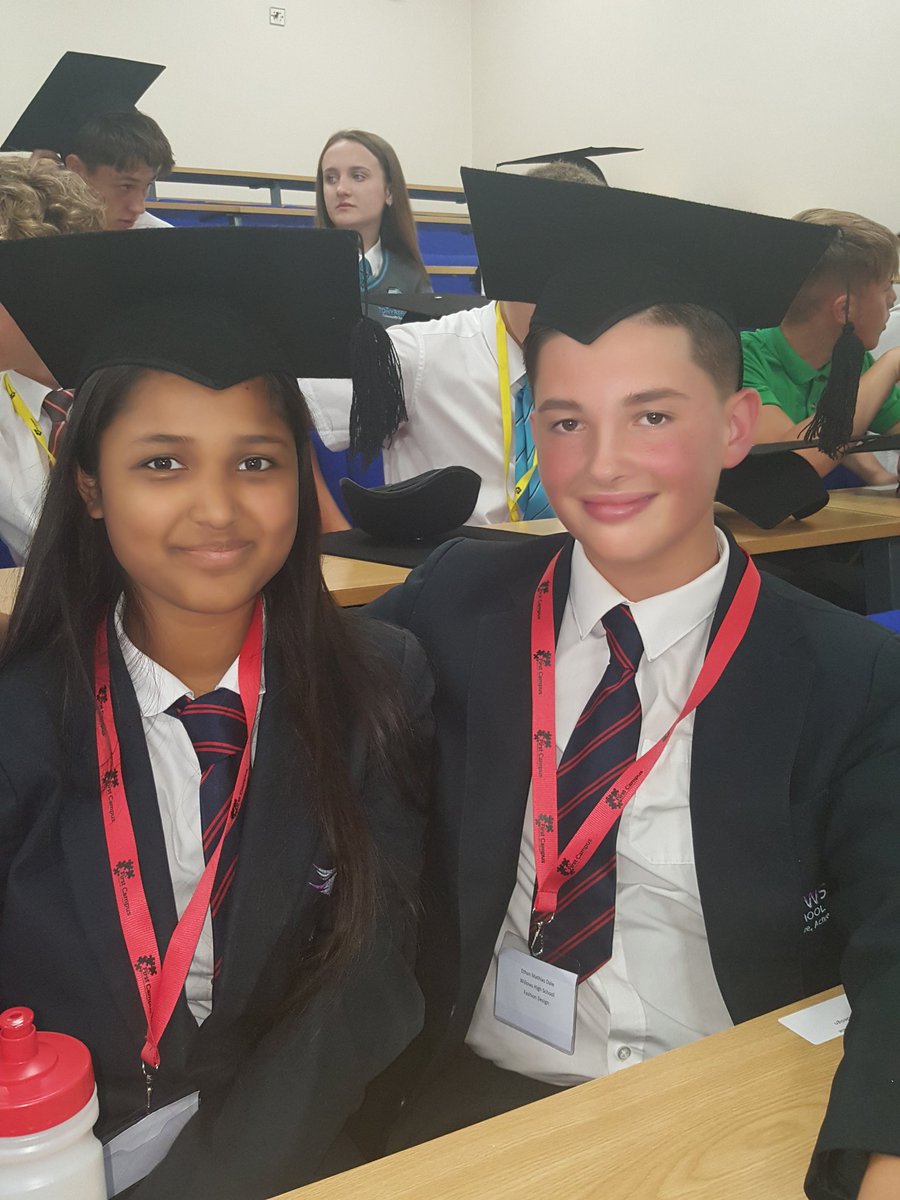 WEducap's tweet photo. All ready for the graduation ceremony! #thewillowsway @willowshigh @firstcampus @WillowsMrNorman https://t.co/Gr36meXCgr
