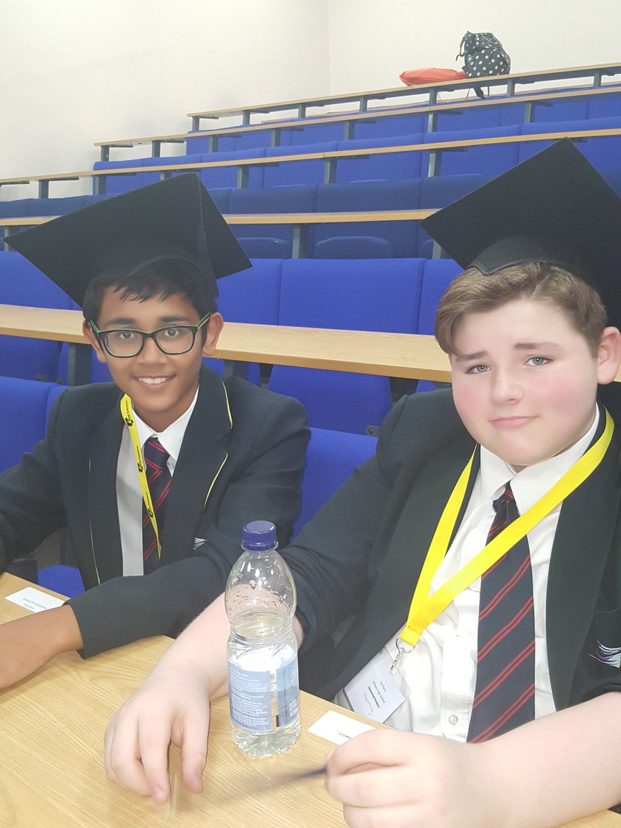 WEducap's tweet photo. All ready for the graduation ceremony! #thewillowsway @willowshigh @firstcampus @WillowsMrNorman https://t.co/Gr36meXCgr