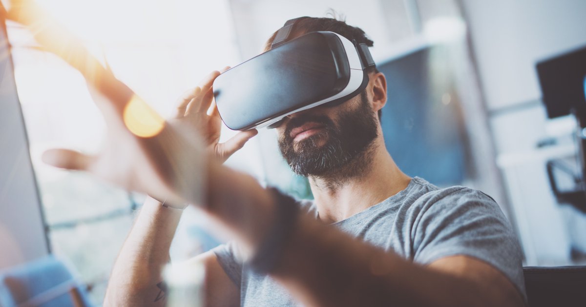 #Immersivetechnologies are set to transform our daily lives, with businesses integrating #VR and #AR into gaming, healthcare and even retail!

Let's explore the difference between the two, as well as how they are transforming the #userexperience > bit.ly/2xu5jyQ